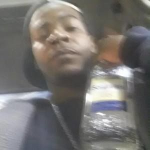 Meet your Posher, Derrick